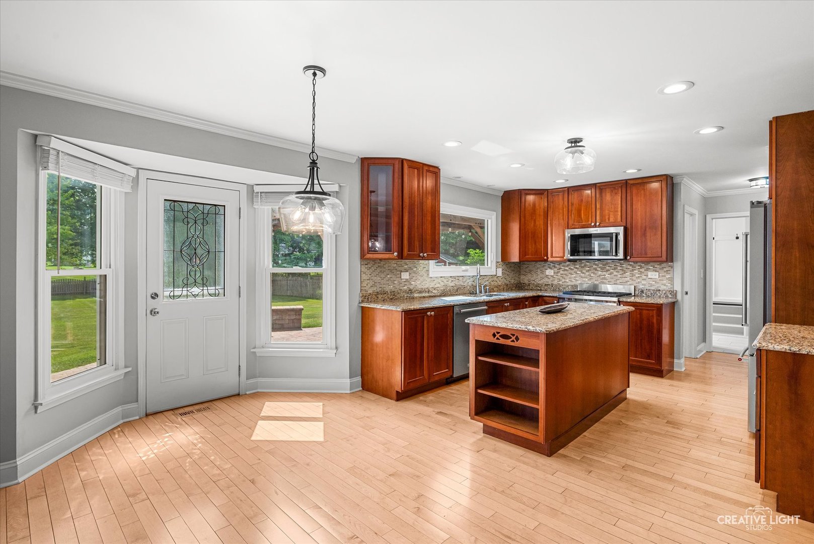 2476 Barkdoll Road Naperville, IL 60565 - Photo 8 of 31 Gallery Image 8
