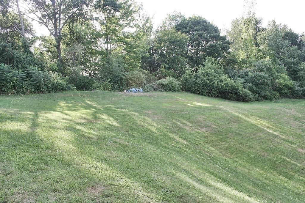 28 Meadowbrook Road Auburn, MA 01501 - Photo 20 of 21 Gallery Image 20
