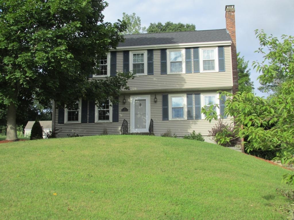 28 Meadowbrook Road Auburn, MA 01501 - Photo 2 of 21 Gallery Image 2