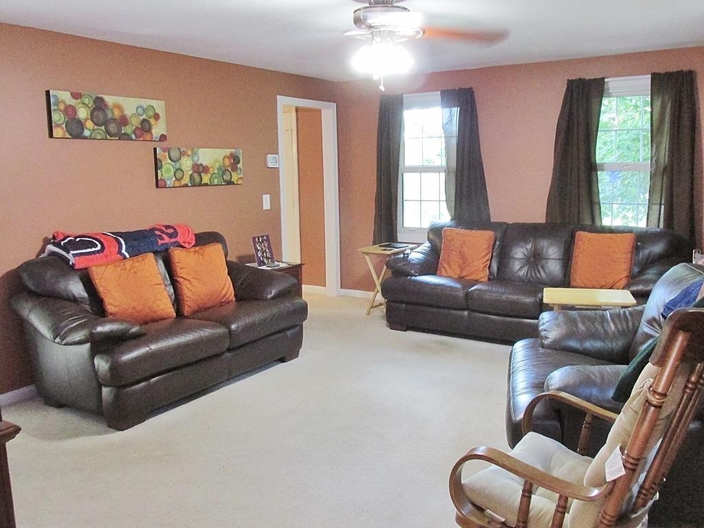 28 Meadowbrook Road Auburn, MA 01501 - Photo 6 of 21 Gallery Image 6