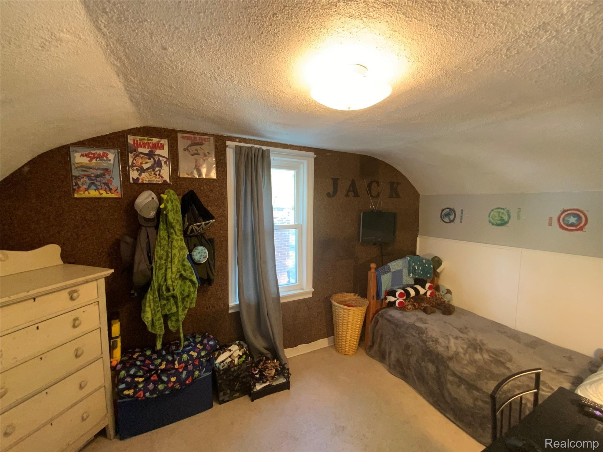 2152 Roslyn Road Grosse Pointe, MI 48236 - Photo 28 of 41 Photo Sep 21, 5 19 28 PM.jpg