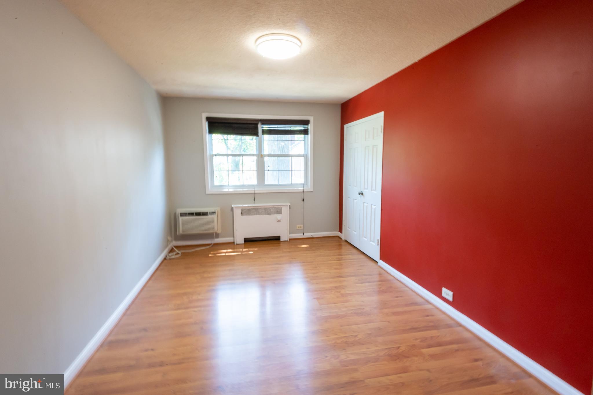 4324 2nd Road North, Unit 43242 Arlington, VA 22203 - Photo 8 of 13 Large Bedroom, able to fit a King size bed