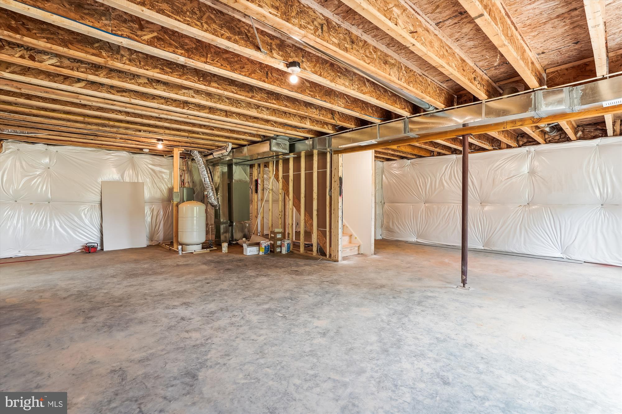 13053 Korea Road Amissville, VA 20106 - Photo 60 of 66 a view of empty room with wooden walls