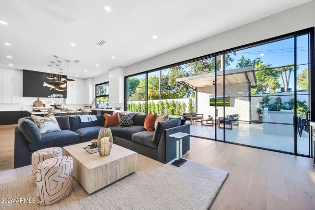 a view of entryway with a rug and a window