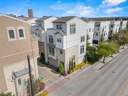 $695,000 | 730 Spanish Oaks Place, Dallas, TX 75204