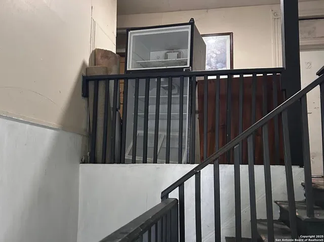 $350,000 | 1915 North Interstate 35, San Antonio, TX 78208