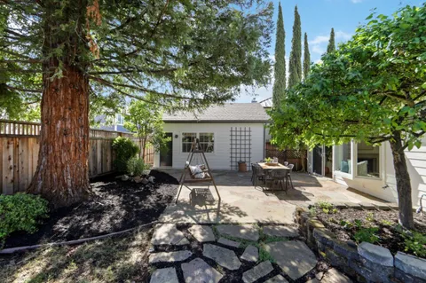 $1,615,000 | 6 Jasmine Street, Yountville, CA 94599