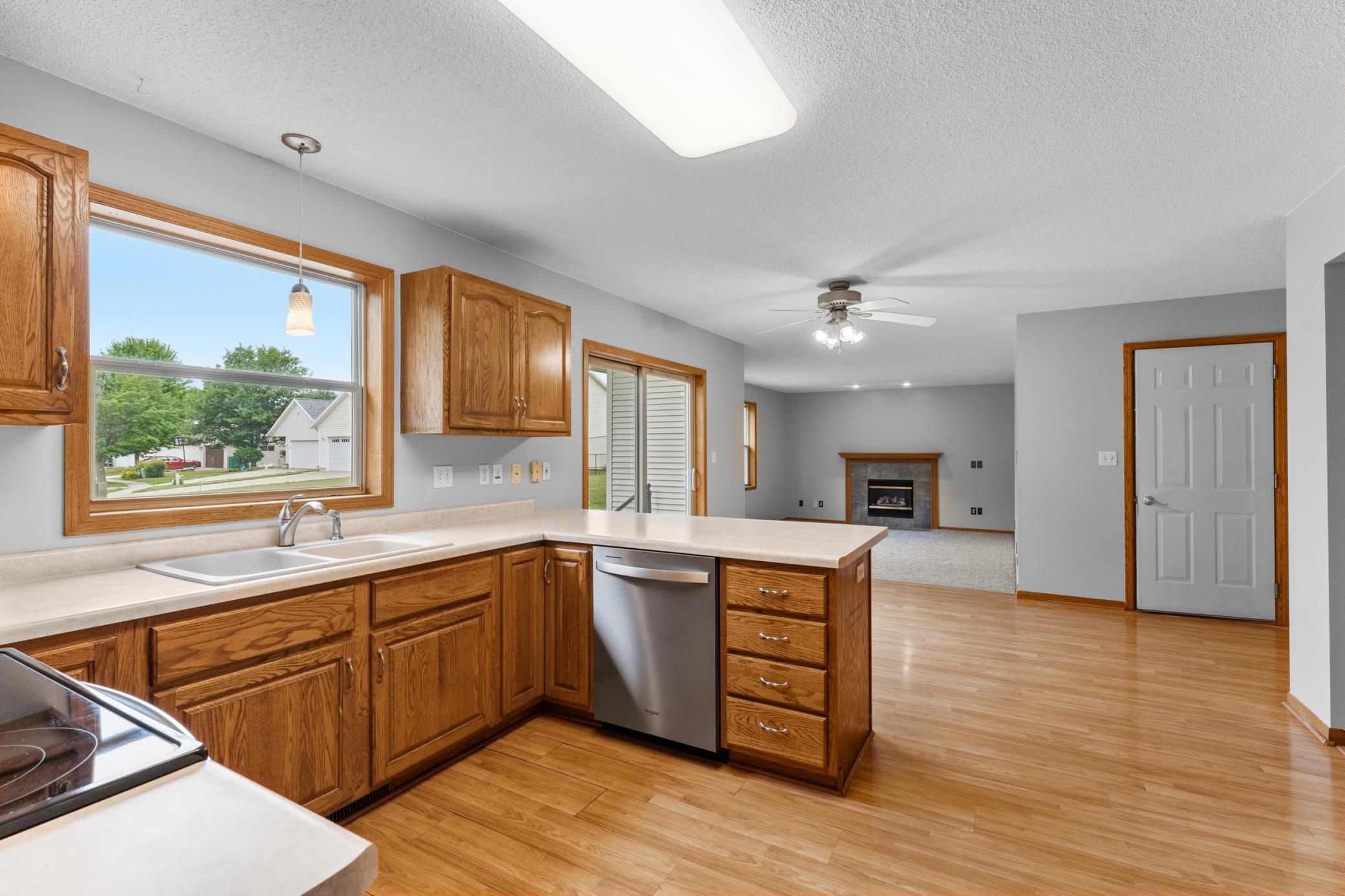 5901 47th Avenue Northwest Rochester, MN 55901 - Photo 4 of 42