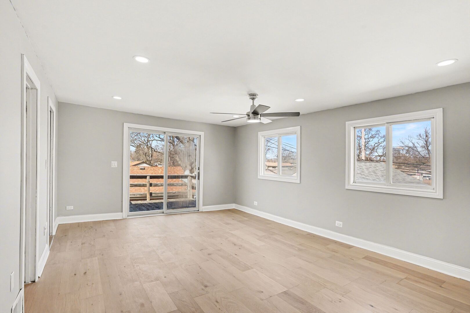6044 Washington Street Chicago Ridge, IL 60415 - Photo 12 of 24 Gallery Image 12