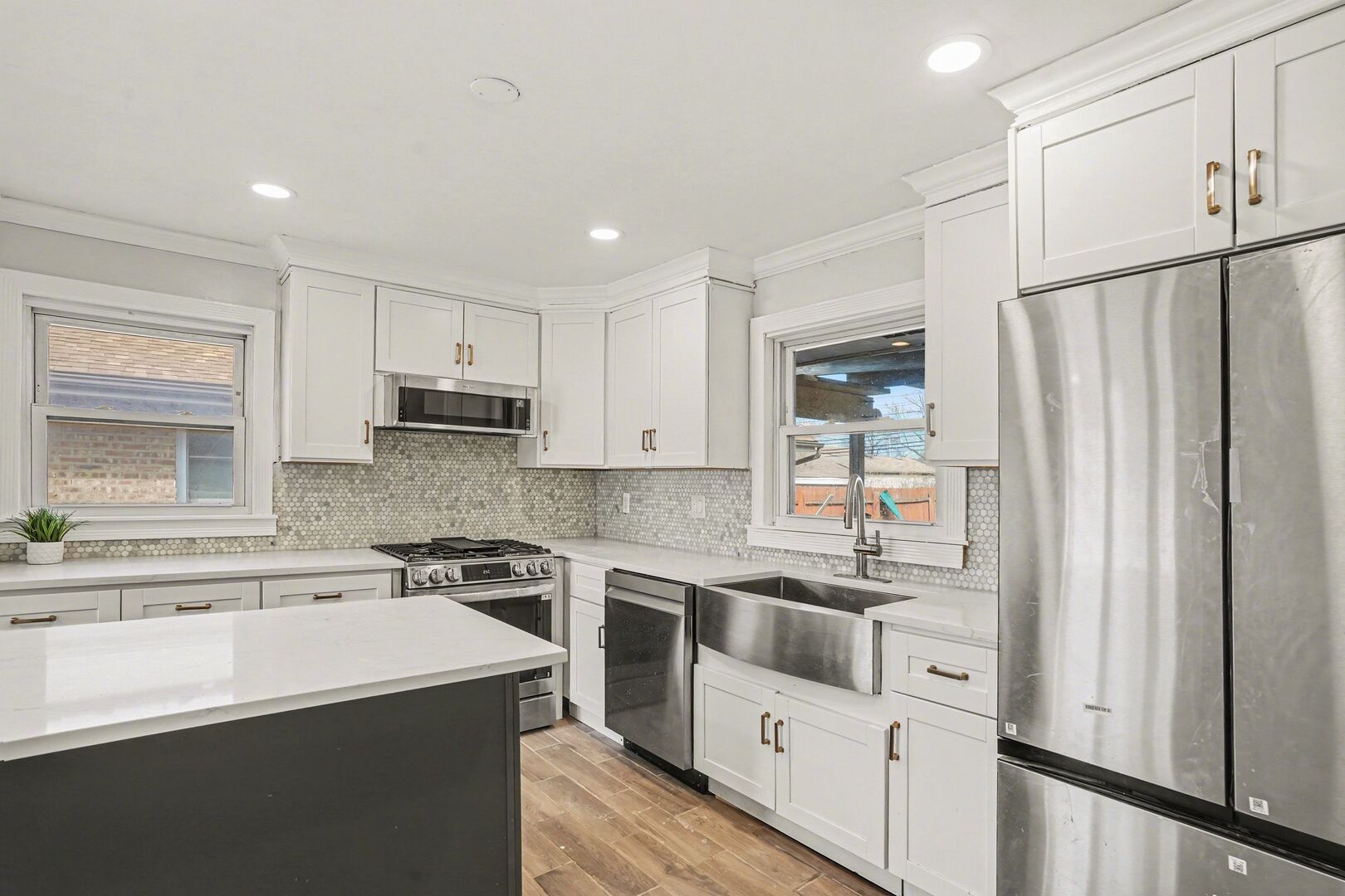 6044 Washington Street Chicago Ridge, IL 60415 - Photo 3 of 24 Gallery Image 3