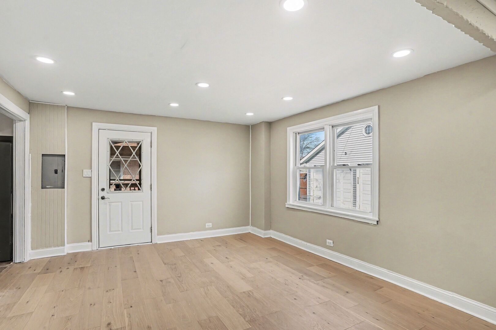 6044 Washington Street Chicago Ridge, IL 60415 - Photo 10 of 24 Gallery Image 10