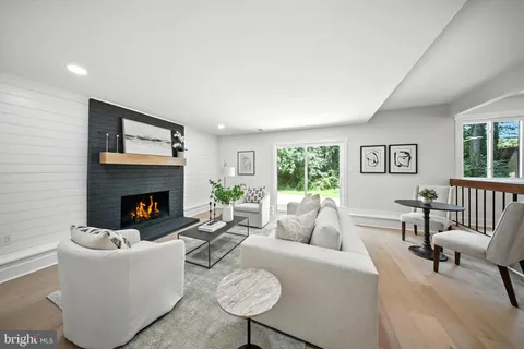 $999,888 | 5503 Fireside Court, Fairfax, VA 22032