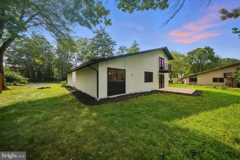 $999,888 | 5503 Fireside Court, Fairfax, VA 22032