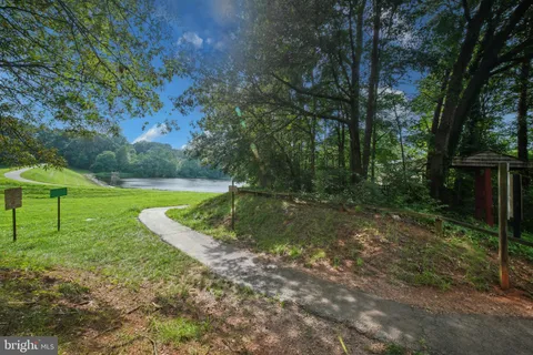 $999,888 | 5503 Fireside Court, Fairfax, VA 22032