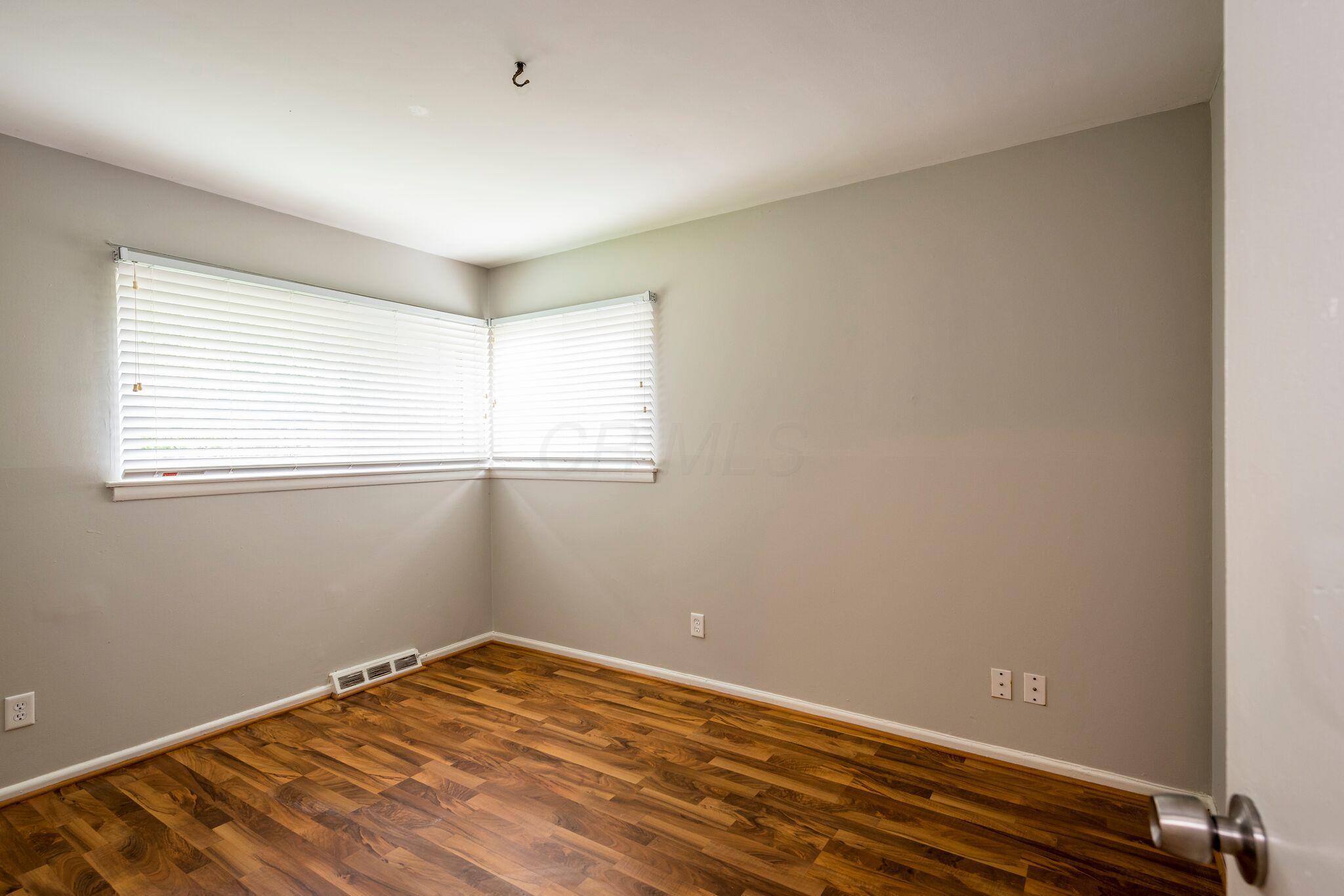 754 Bevis Road Columbus, OH 43202 - Photo 12 of 24 Gallery Image 12