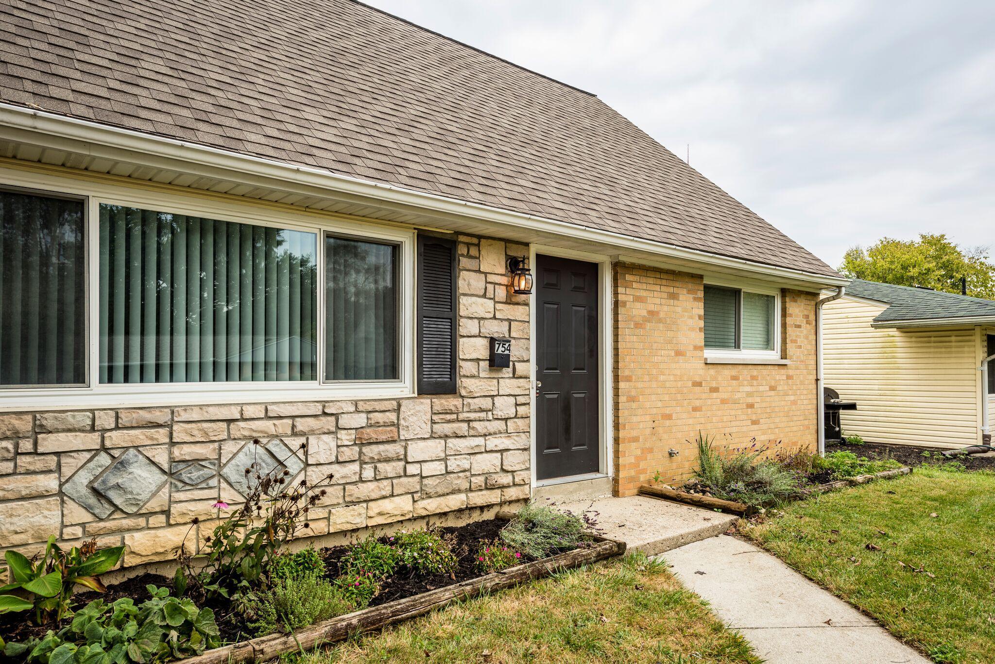 754 Bevis Road Columbus, OH 43202 - Photo 3 of 24 Gallery Image 3