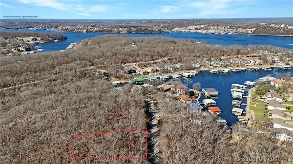 $15,900 | 883 Muirfield Drive, Sunrise Beach, MO 65079