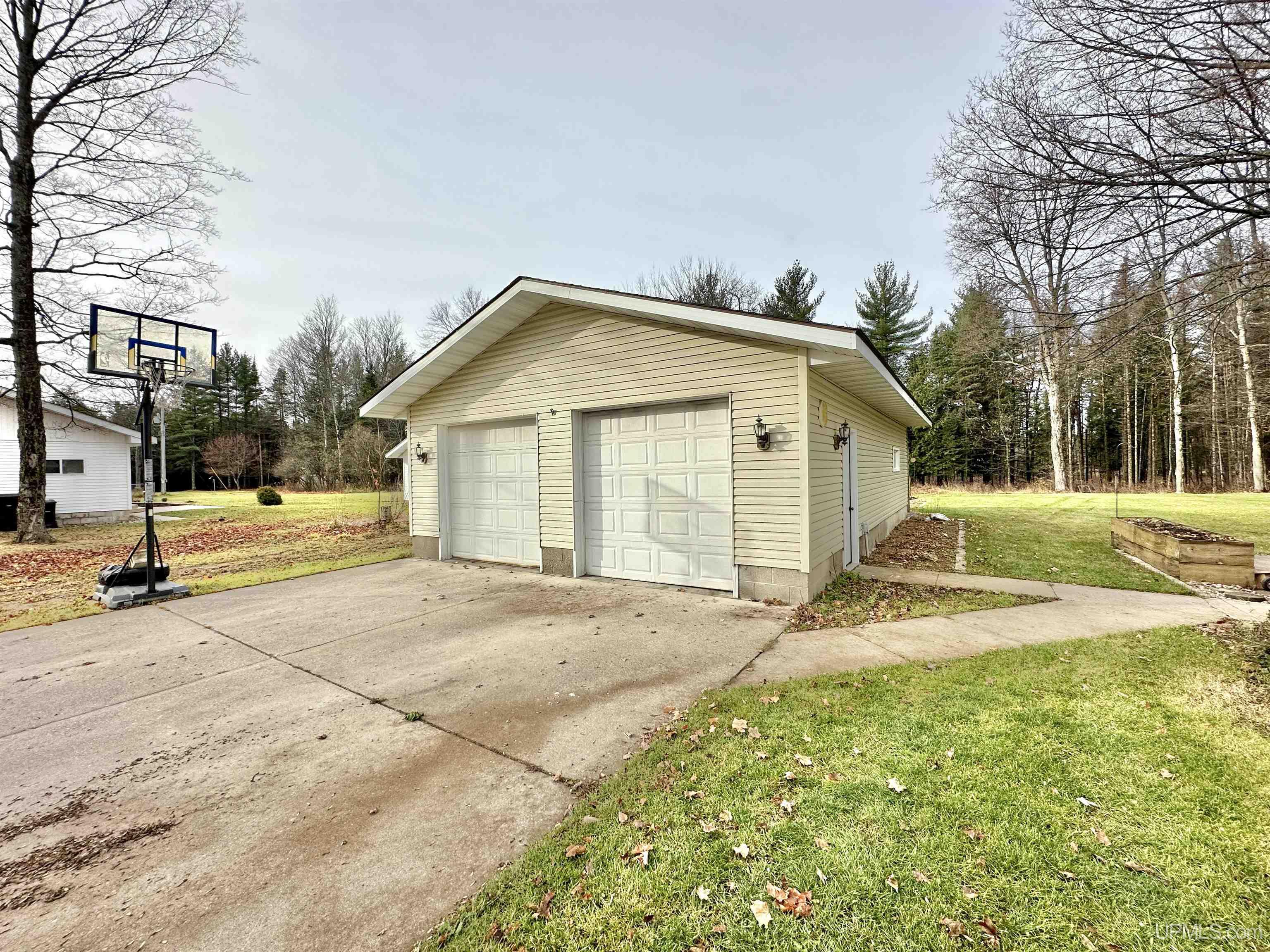 10661 South 75 Road Rapid River, MI 49878 - Photo 45 of 47