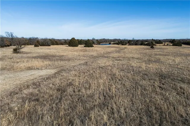 $193,000 | 1818 County Road 3700, Unit B, Coffeyville, KS 67337