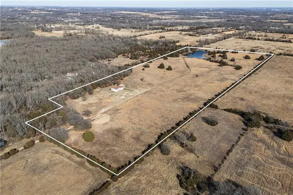 $193,000 | 1818 County Road 3700, Unit B, Coffeyville, KS 67337