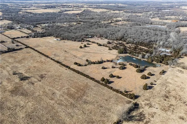 $193,000 | 1818 County Road 3700, Unit B, Coffeyville, KS 67337