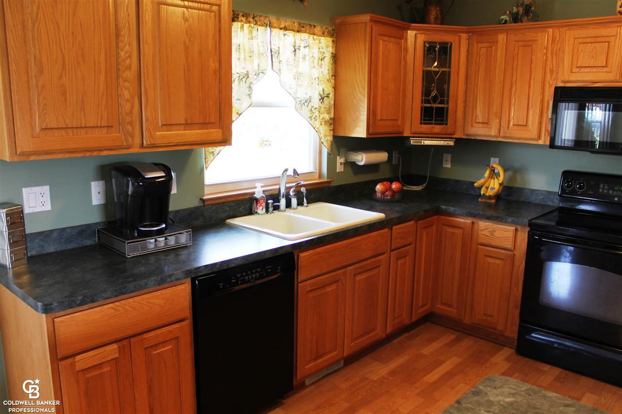11877 Francesca Court Romeo, MI 48065 - Photo 10 of 55 31291695-9.JPG