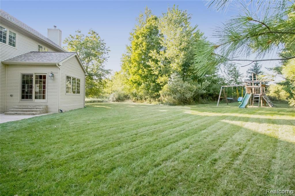 3003 Brophy Road Howell, MI 48855 - Photo 35 of 41