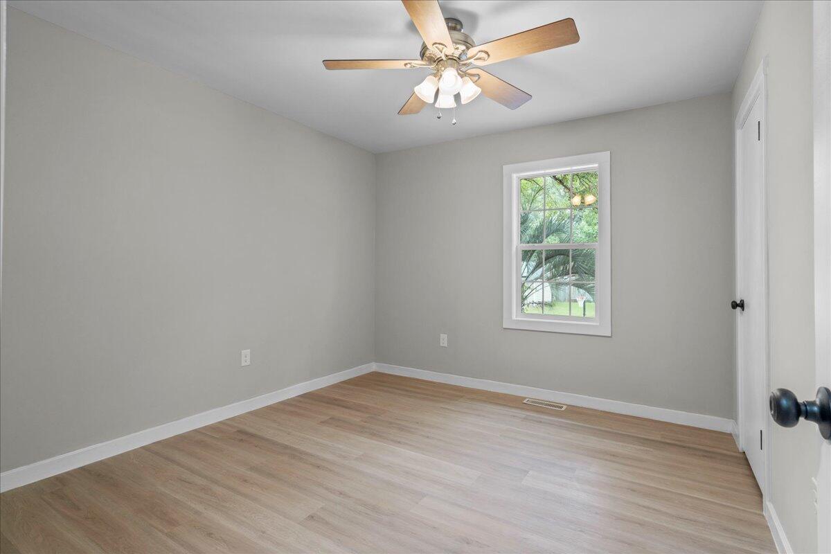 113 Iron Road Summerville, SC 29486 - Photo 14 of 29 15-SNY02779_1