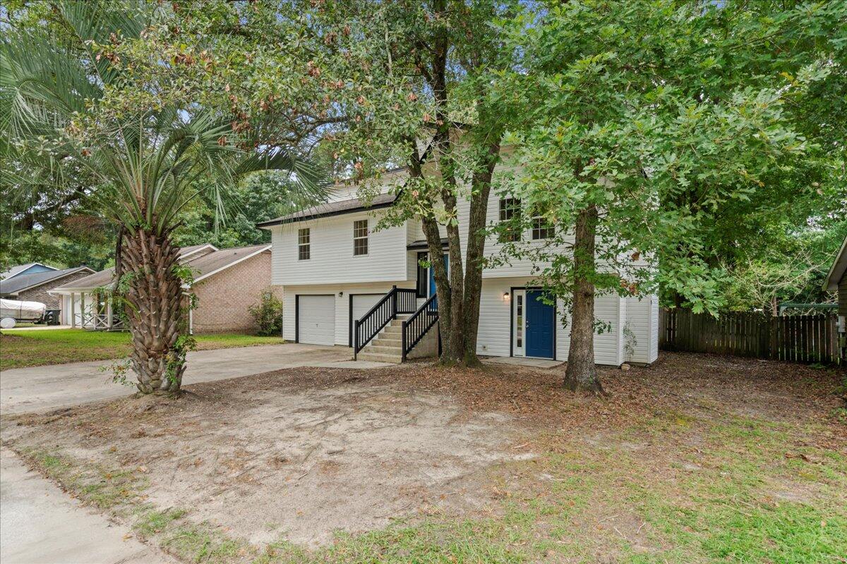 113 Iron Road Summerville, SC 29486 - Photo 4 of 29 05-SNY02827_1