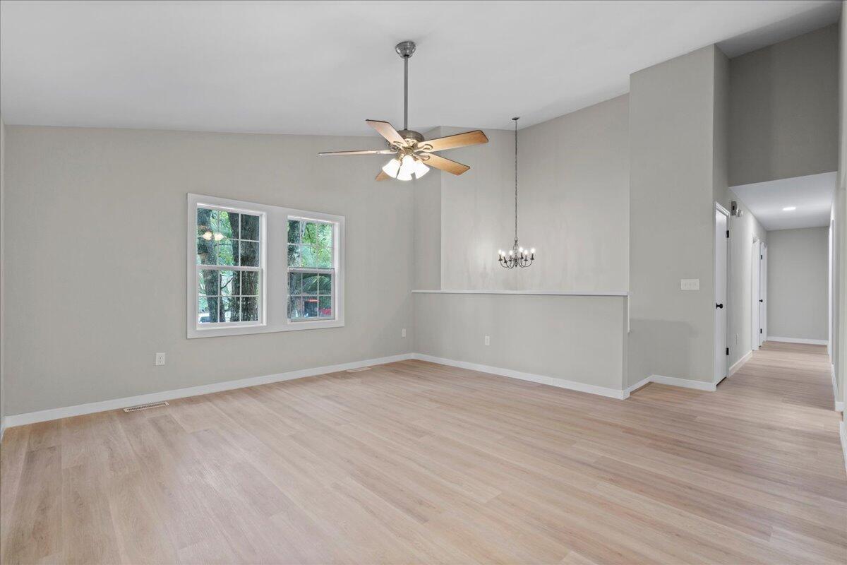 113 Iron Road Summerville, SC 29486 - Photo 6 of 29 07-SNY02752_1
