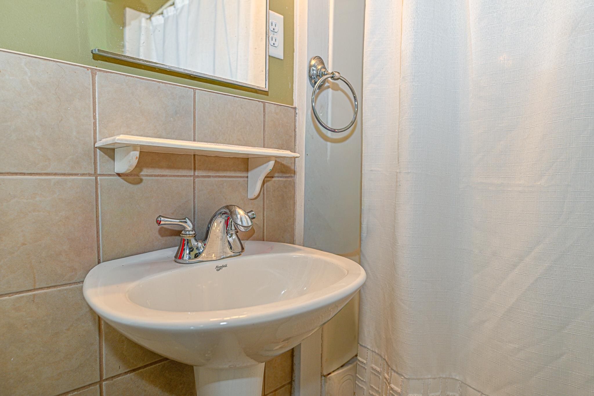 49 Washington Street Rochester, NH 03867 - Photo 14 of 35