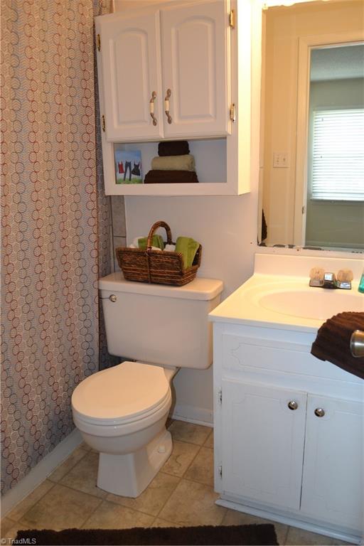 5735 Bramblegate Road Greensboro, NC 27409 - Photo 18 of 20 Full Bath 1 Upstairs