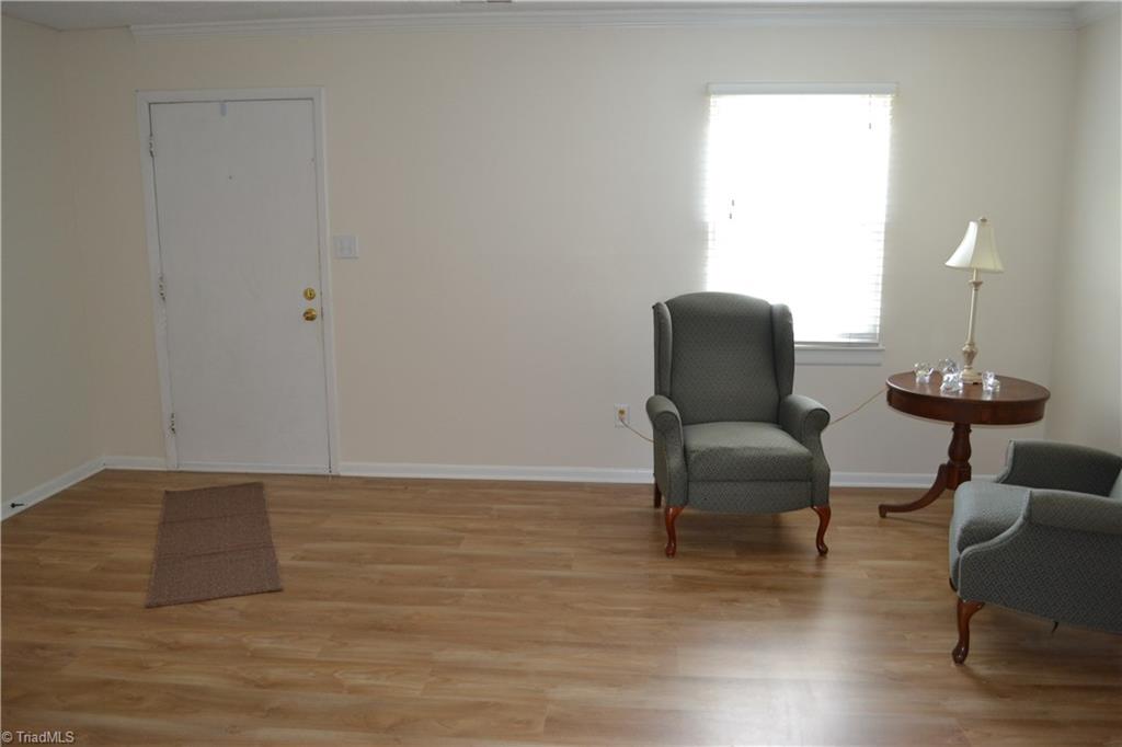 5735 Bramblegate Road Greensboro, NC 27409 - Photo 6 of 20 Entry/Living Room