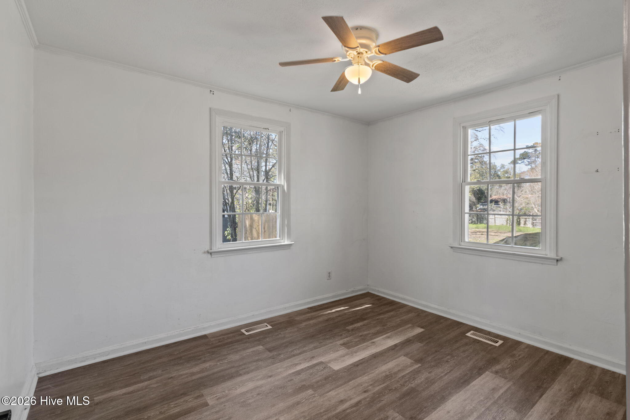 101 Robin Road Jacksonville, NC 28540 - Photo 23 of 24 second bedroom