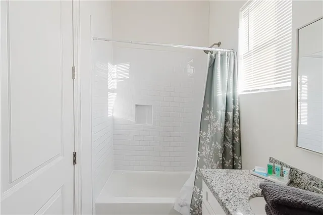 $419,000 | 8509-11 Regiment Drive, Chalmette, LA 70043