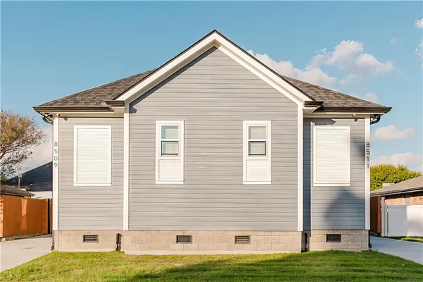 $419,000 | 8509-11 Regiment Drive, Chalmette, LA 70043