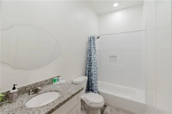 $419,000 | 8509-11 Regiment Drive, Chalmette, LA 70043