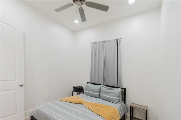 $419,000 | 8509-11 Regiment Drive, Chalmette, LA 70043