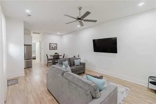 $419,000 | 8509-11 Regiment Drive, Chalmette, LA 70043