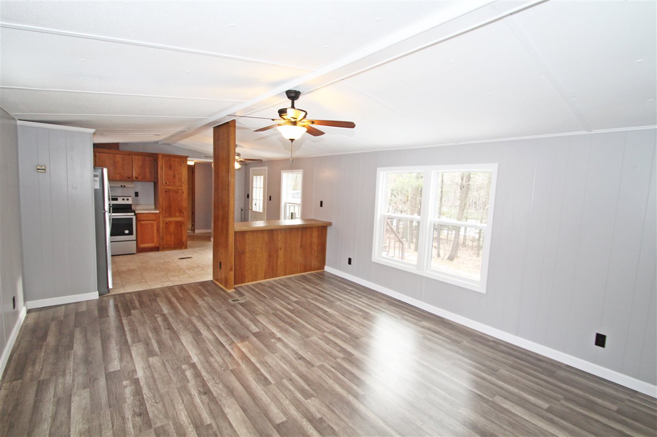12 North Fuchsia Drive Rochester, NH 03867 - Photo 3 of 21