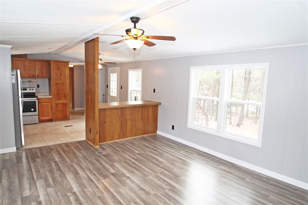 12 North Fuchsia Drive Rochester, NH 03867 - Photo 4 of 21