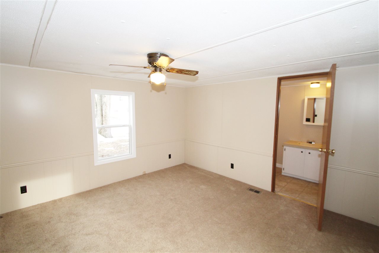 12 North Fuchsia Drive Rochester, NH 03867 - Photo 10 of 21