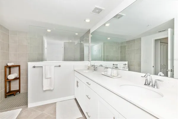 $3,000 | 12685 Radiance Court, Unit 102, Venice, FL 34293