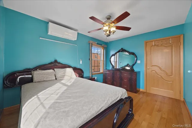 $1,348,000 | 81-32 265th Street | Floral Park