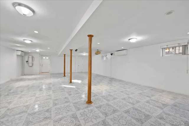 $1,348,000 | 81-32 265th Street | Floral Park