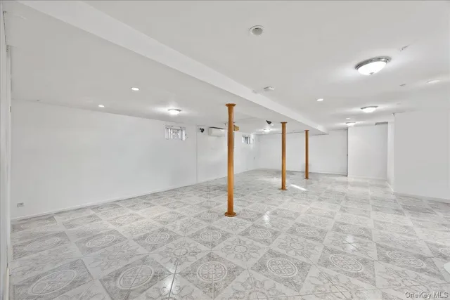 $1,348,000 | 81-32 265th Street | Floral Park