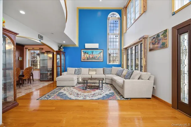 $1,348,000 | 81-32 265th Street | Floral Park