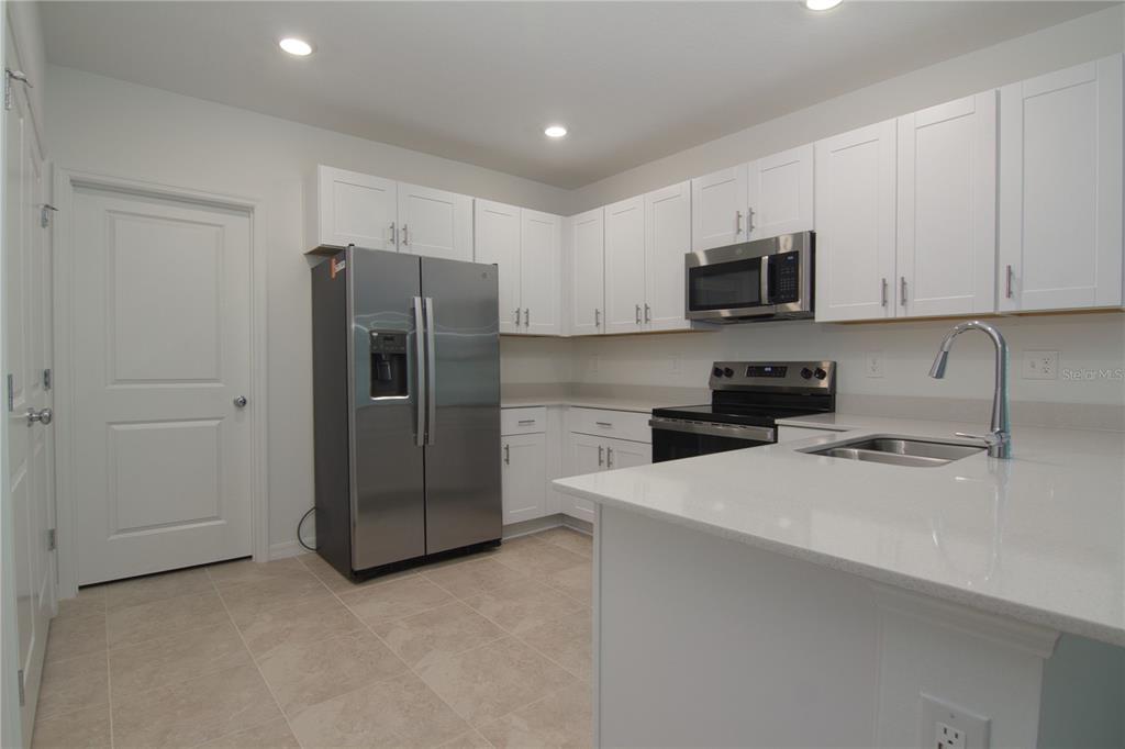 5410 Crown Point Road Kissimmee, FL 34758 - Photo 5 of 17 Gallery Image 5