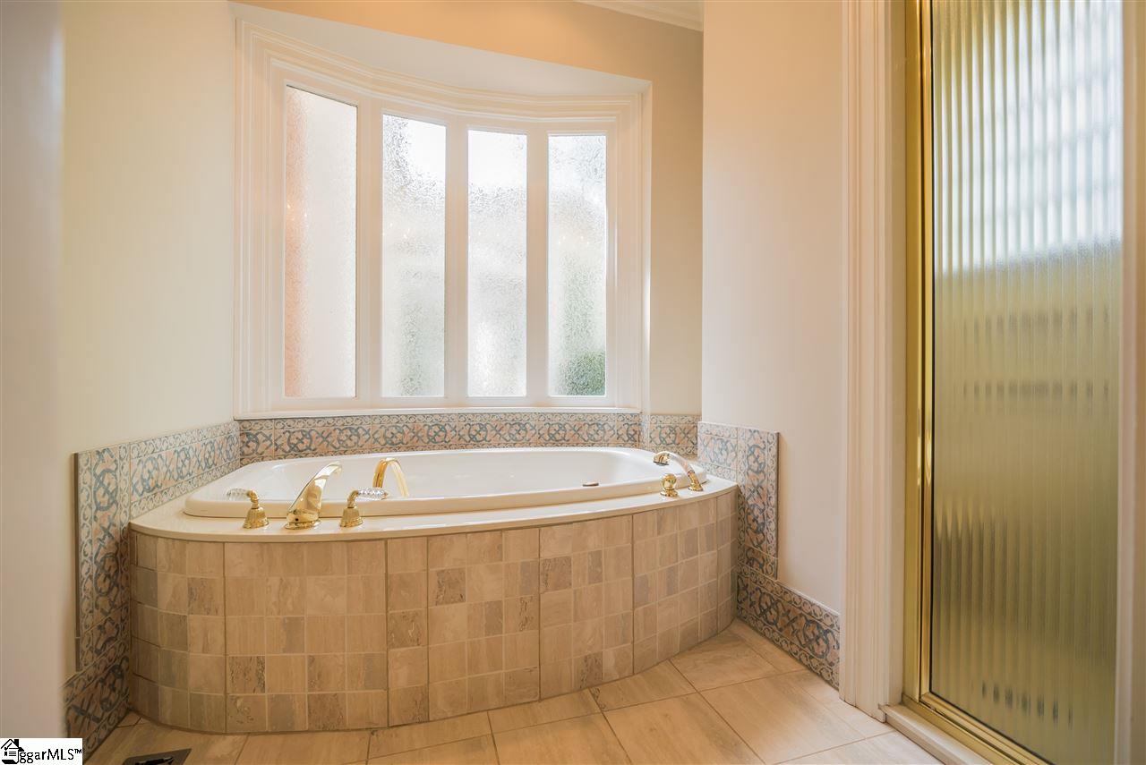 171 Chapman Road Greenville, SC 29605 - Photo 17 of 34 Gallery Image 17