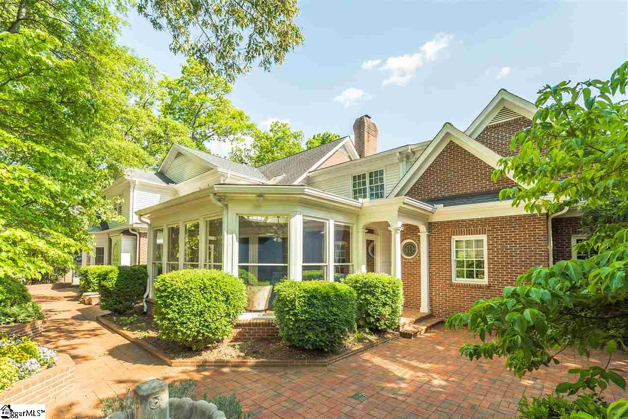 171 Chapman Road Greenville, SC 29605 - Photo 32 of 34 Spacious, private, fenced, level back yard